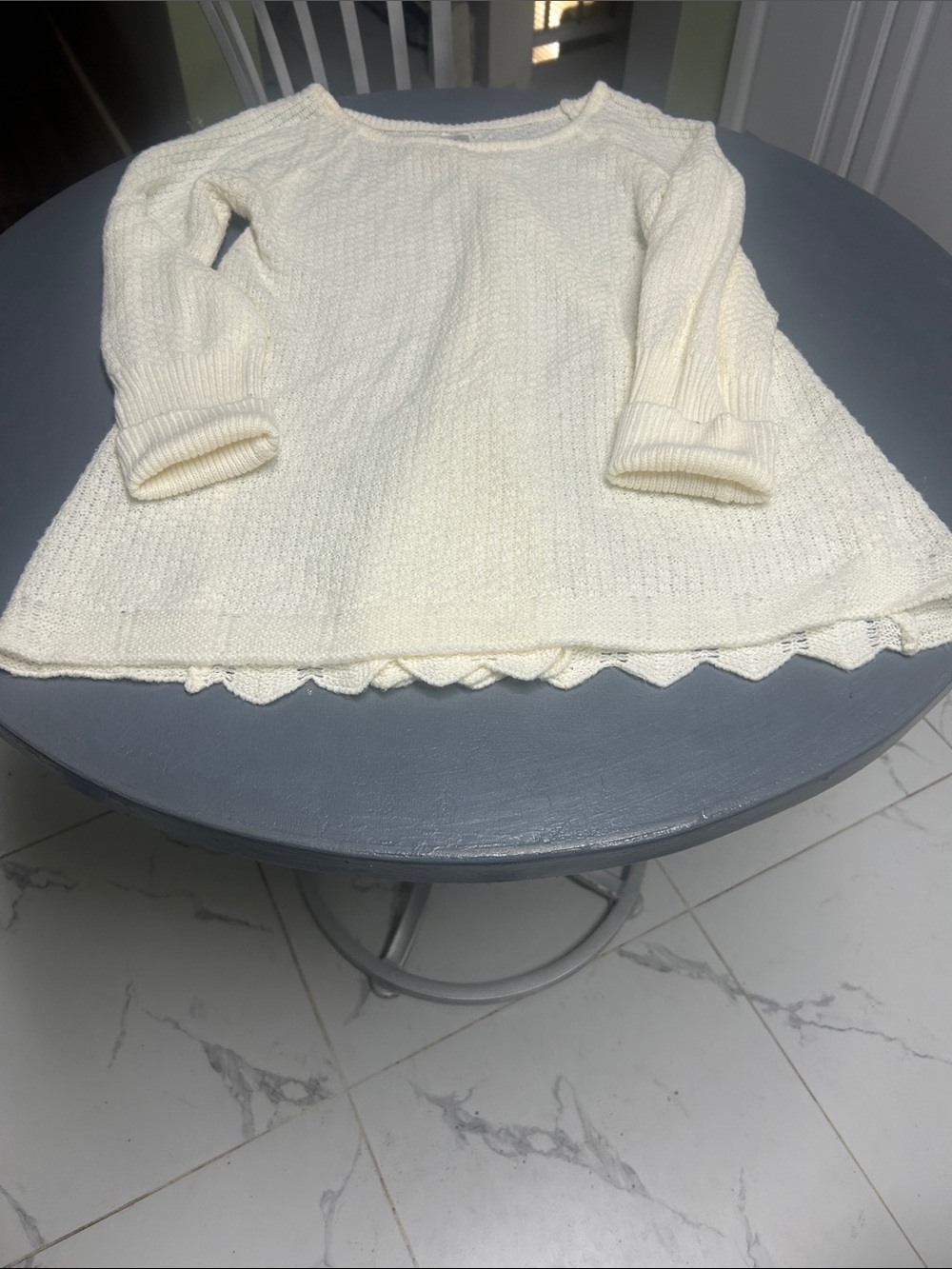 Women's Cream Scallop-Hem Crew Sweater